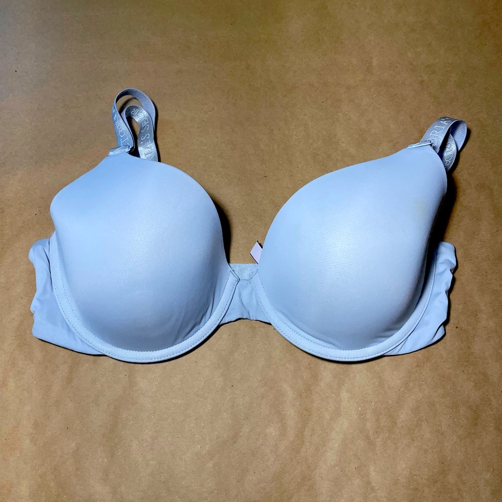 Victoria’s Secrets Lightly Lined Demi - 34D
